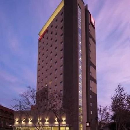 מלון Ibis Santiago Providencia מראה חיצוני תמונה