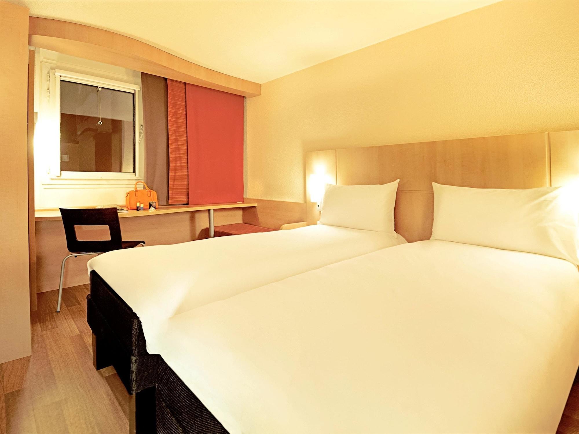 מלון Ibis Santiago Providencia מראה חיצוני תמונה