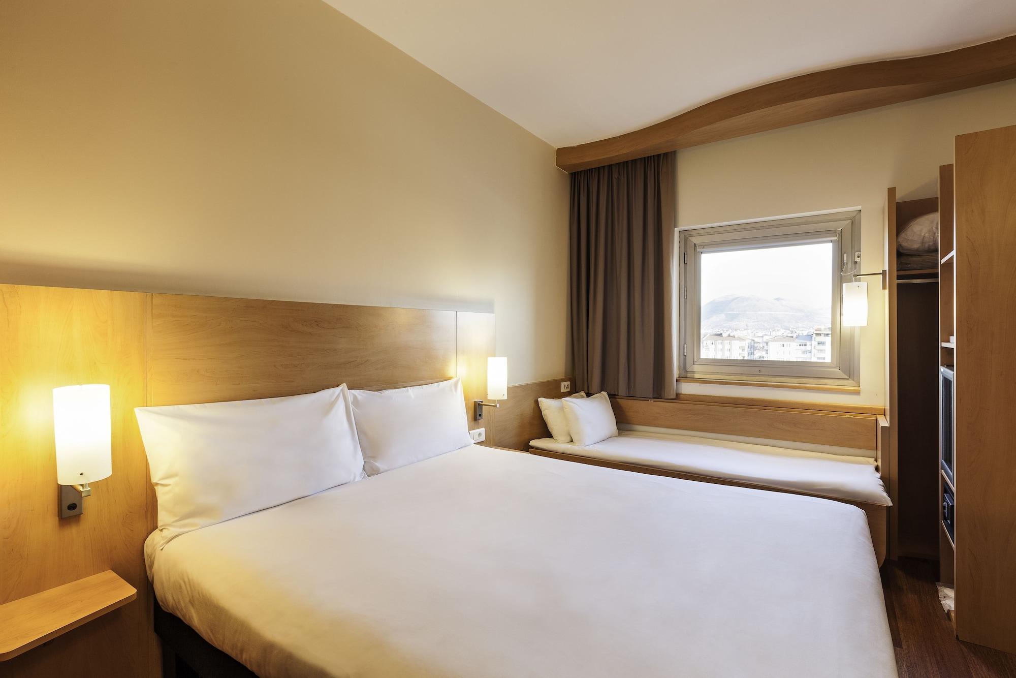 מלון Ibis Santiago Providencia מראה חיצוני תמונה