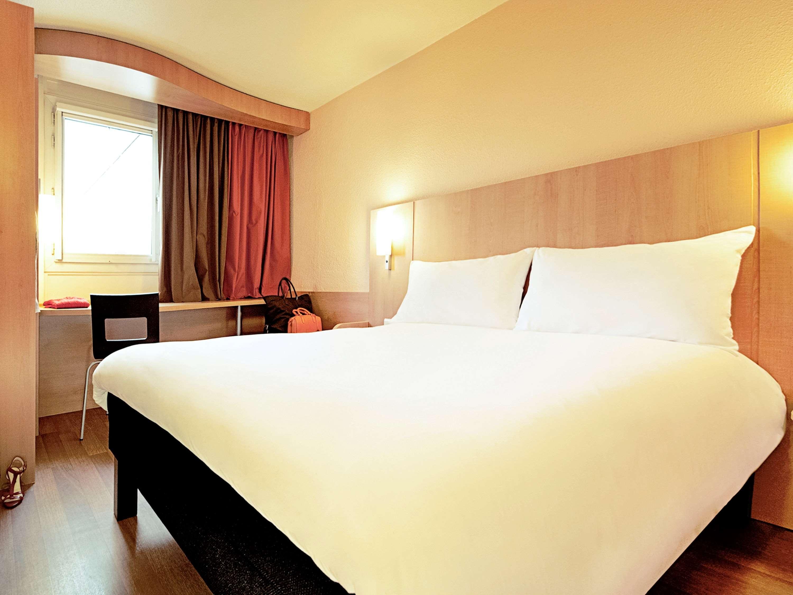 מלון Ibis Santiago Providencia מראה חיצוני תמונה
