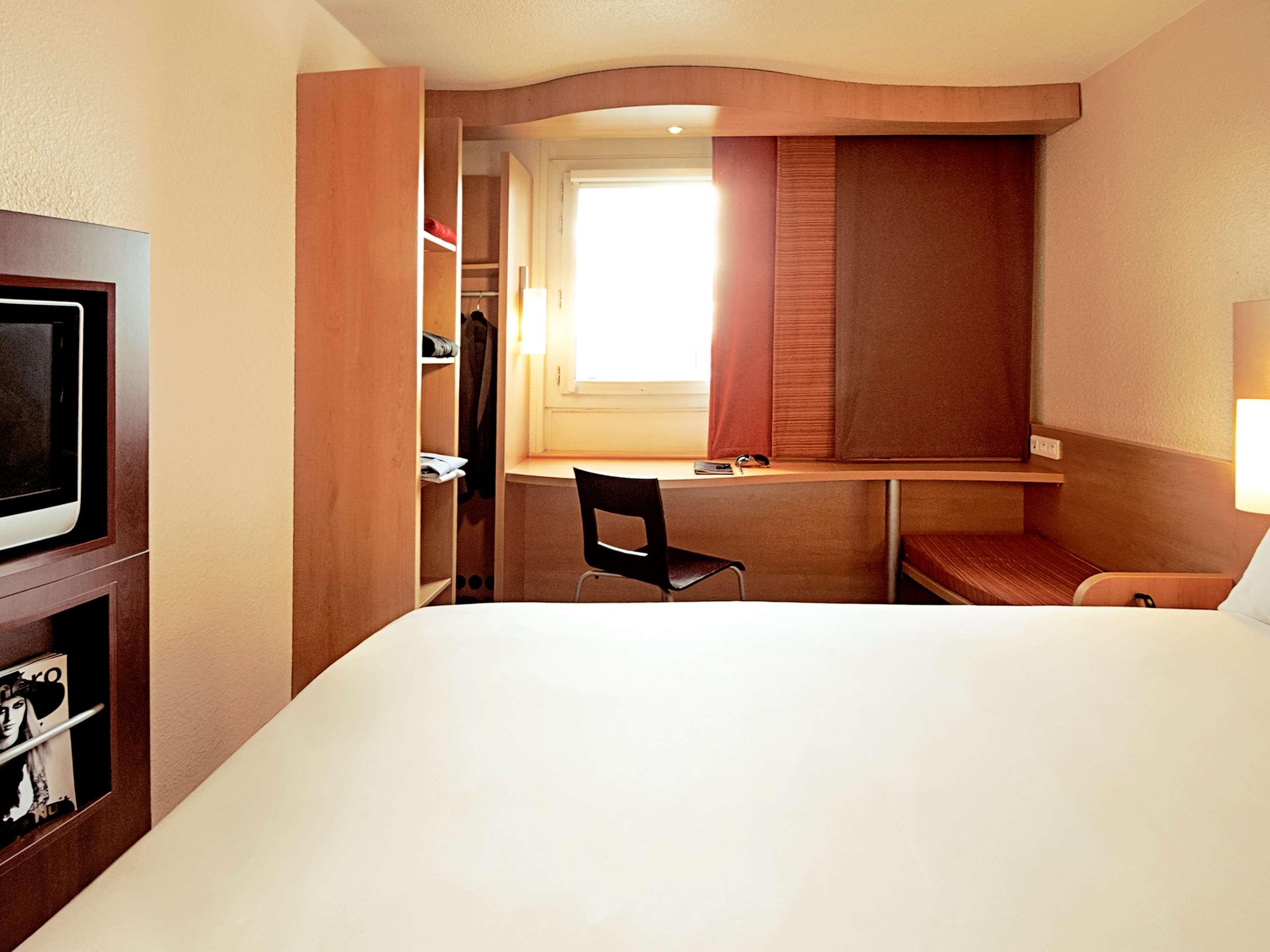 מלון Ibis Santiago Providencia מראה חיצוני תמונה