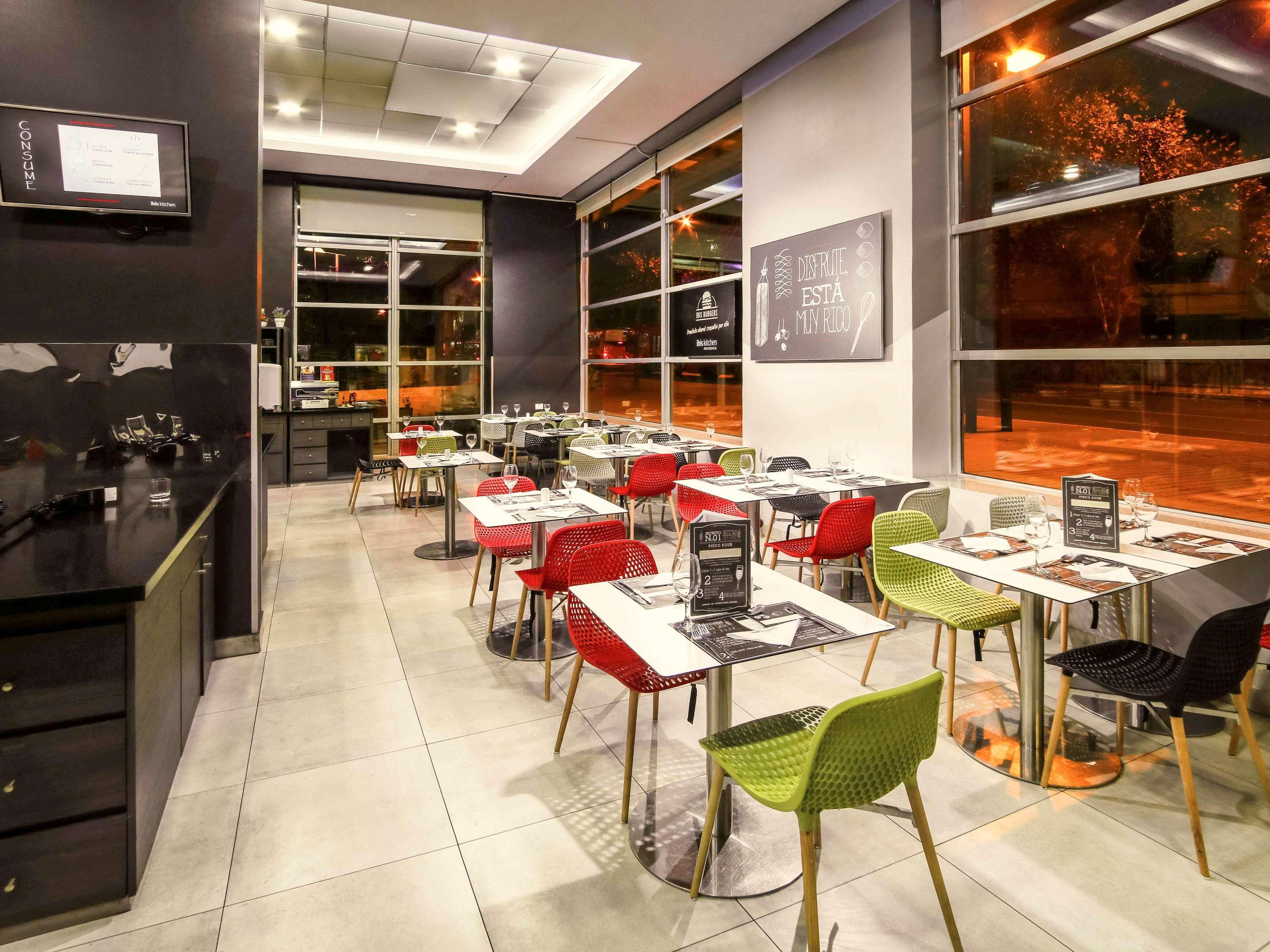 מלון Ibis Santiago Providencia מראה חיצוני תמונה