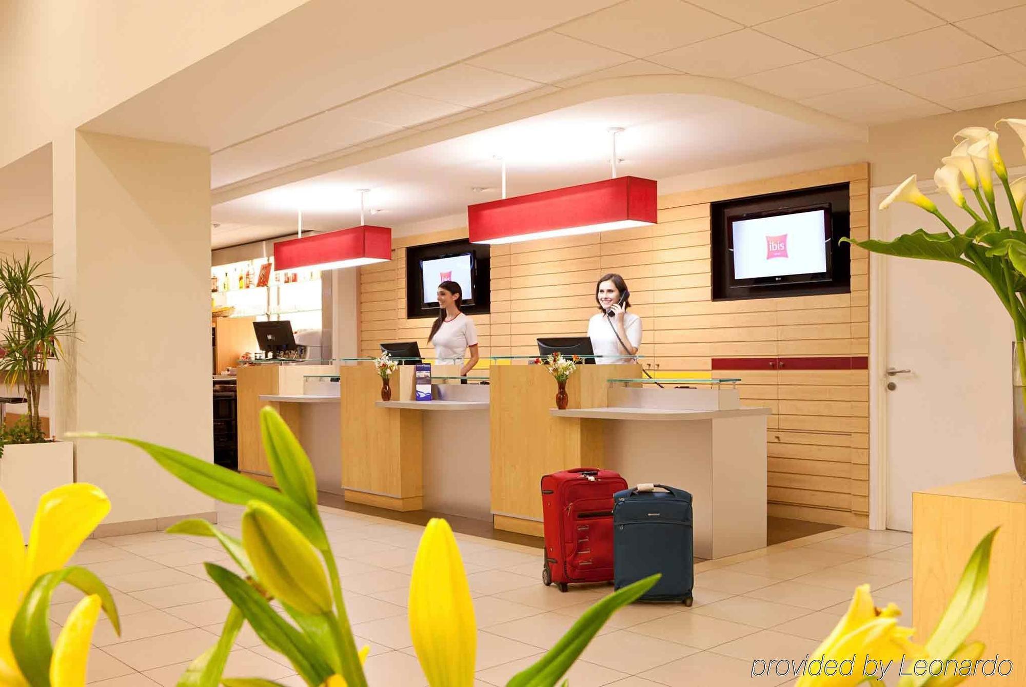 מלון Ibis Santiago Providencia מראה חיצוני תמונה