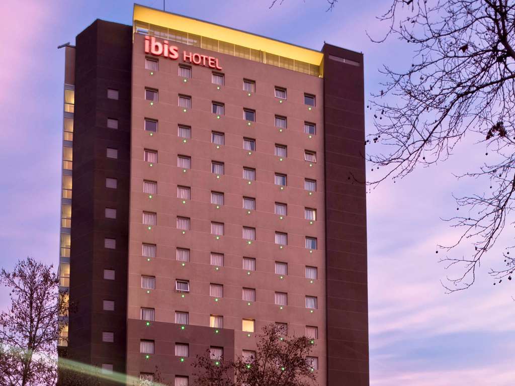 מלון Ibis Santiago Providencia מראה חיצוני תמונה